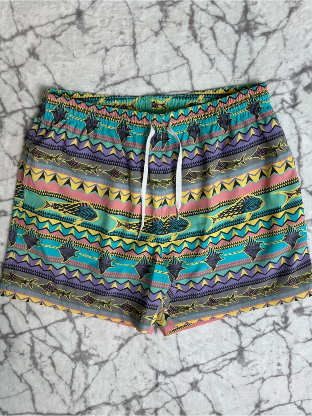 Chubbies Geometric Print Swim Shorts Men’s Xl Purple Aqua Yellow Fishes Rays